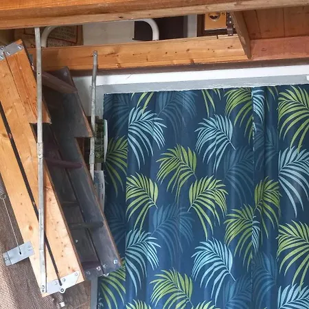 Nature Et Beauregard 30m2 En Duplex Proche Lac, Cures Thermales Et Commerces *