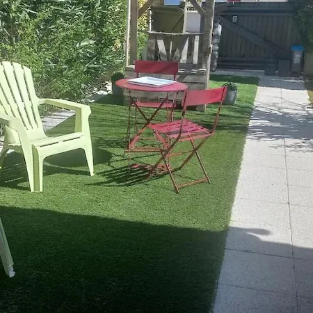 Nature Et Beauregard 30m2 En Duplex Proche Lac, Cures Thermales Et Commerces *